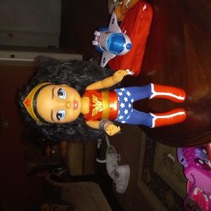 WONDER WOMAN